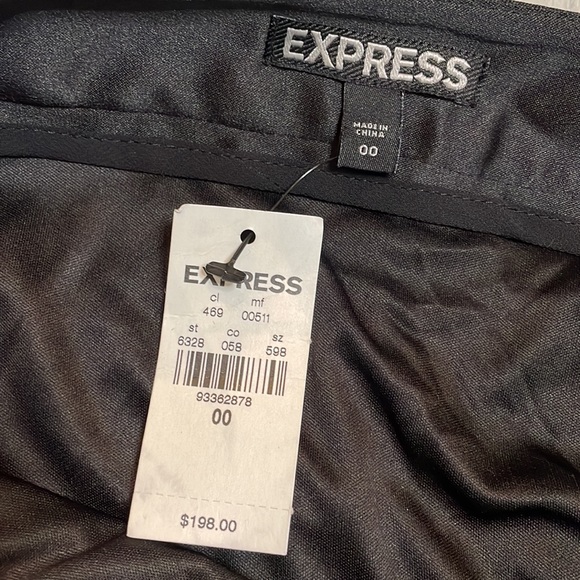 Express Ostrich Feathered Skirt - Picture 8 of 14